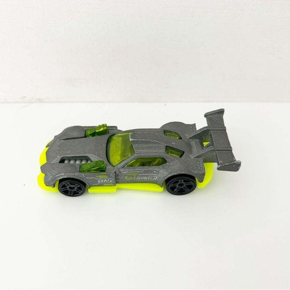Mattel Hot Wheels GT Hunter 2014 Matte Grey Race Car